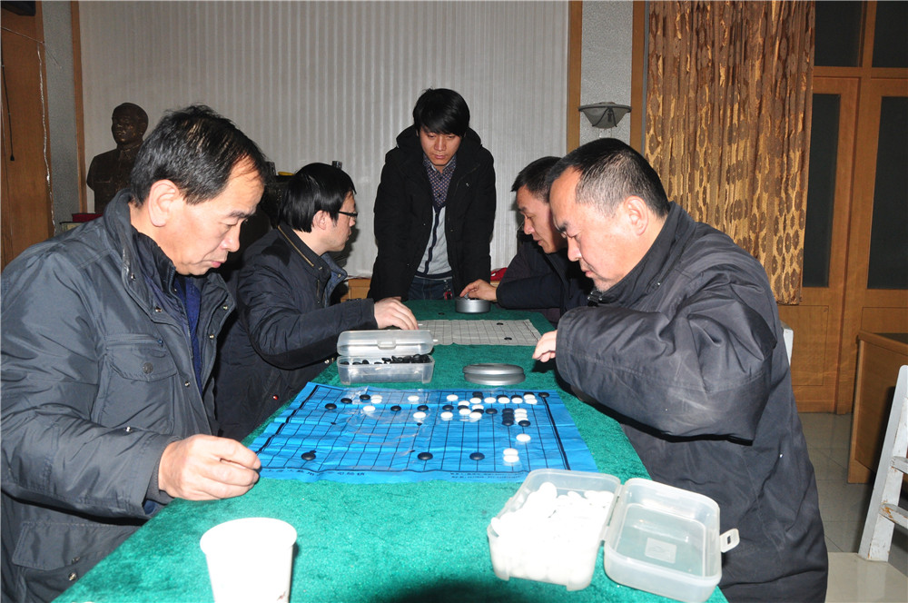 公司组织开展2019年迎新春棋牌比赛.jpg